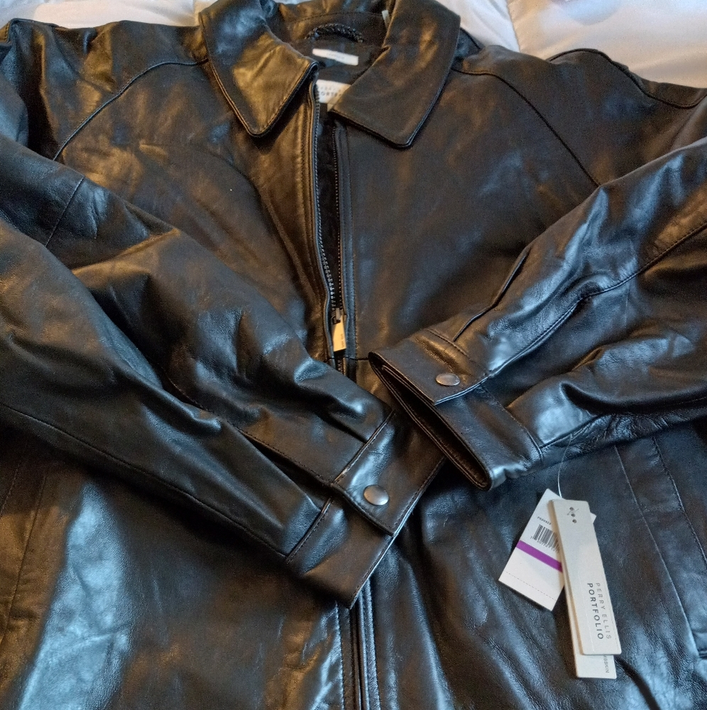 Perry Ellis black leather bomber jacket size 2X